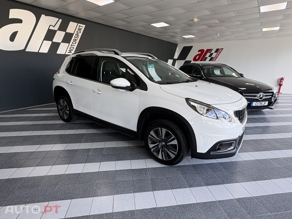 Peugeot 2008 1.2 PureTech Allure