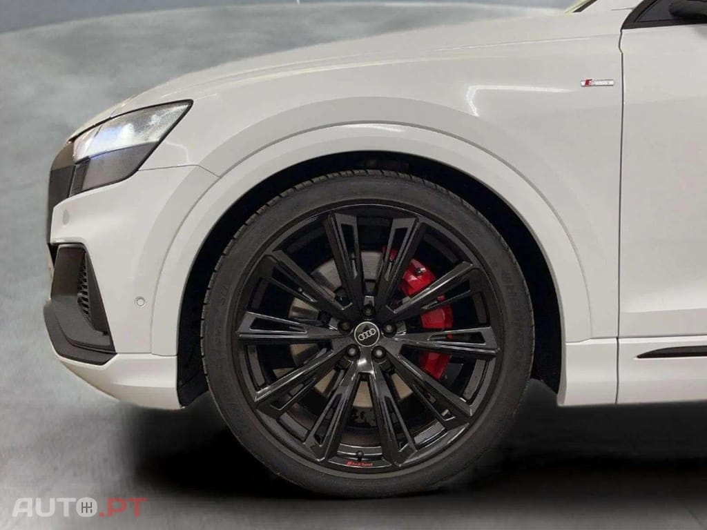 Audi Q8 55 TFSIe qu. S line