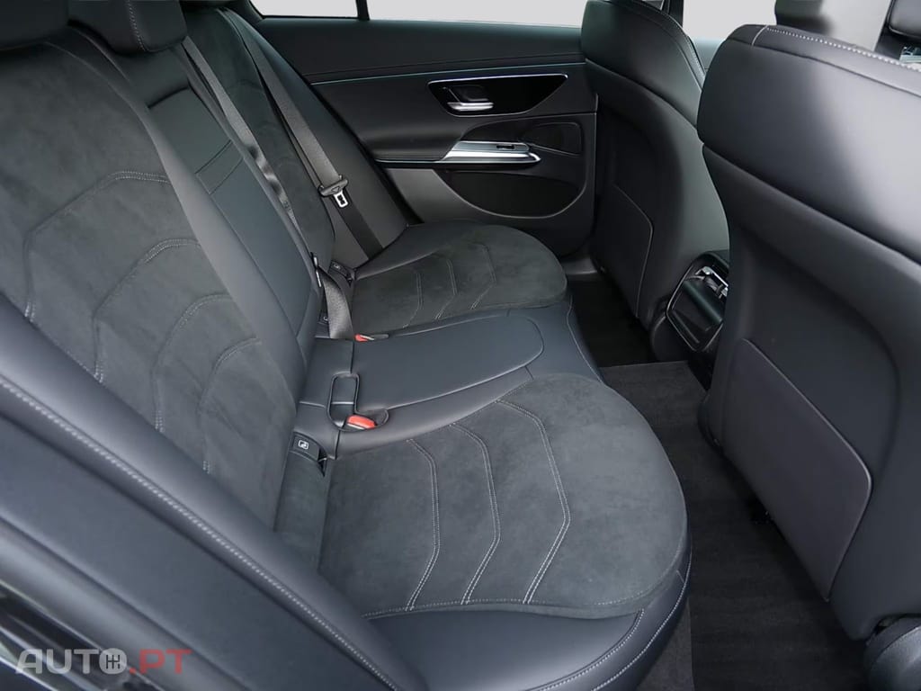 Mercedes-Benz E 300 I.V.A DEDUTIVEL e 4M Limo AMG 