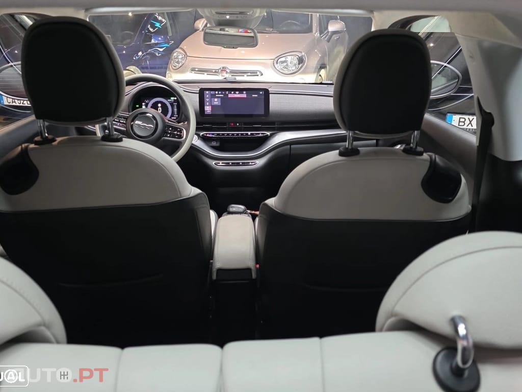 Fiat 500e La Prima
