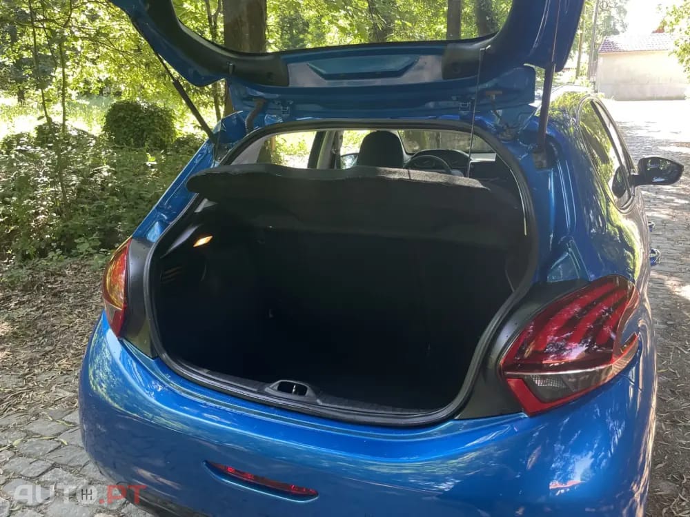 Peugeot 208 1.6 BlueHDi Allure