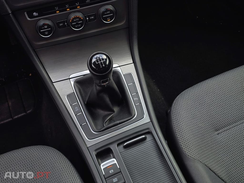 Volkswagen Golf 1.6 TDi Confortline