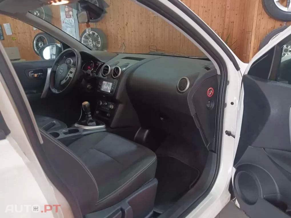 Nissan Qashqai 1.5 dCi Tekna Sport 17