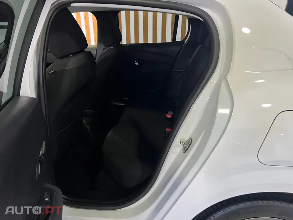 Peugeot 208 1.2 PureTech Active Pack