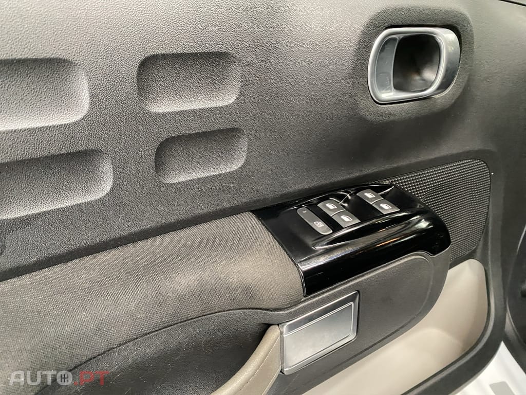 Citroen C3 1.2 PureTech C-Series