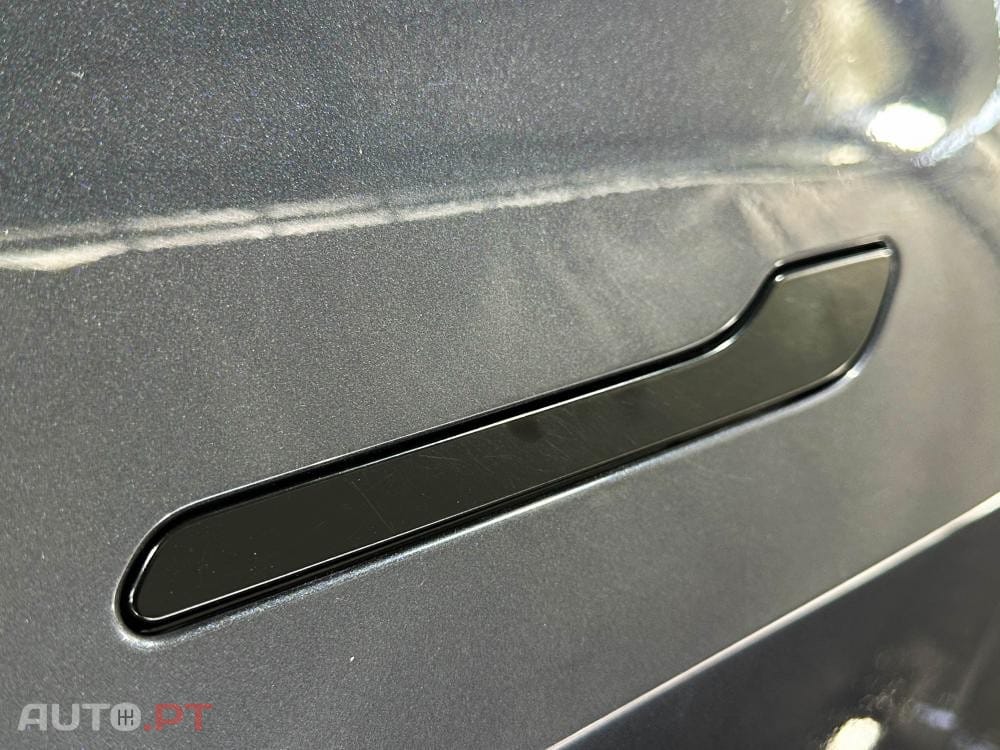 Tesla Model 3 Long Range AWD Dual Motor