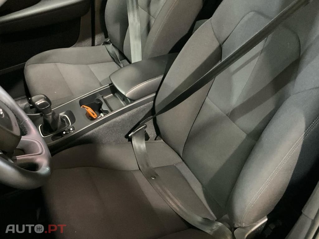 Volvo XC40 1.5 T2 Momentum Core