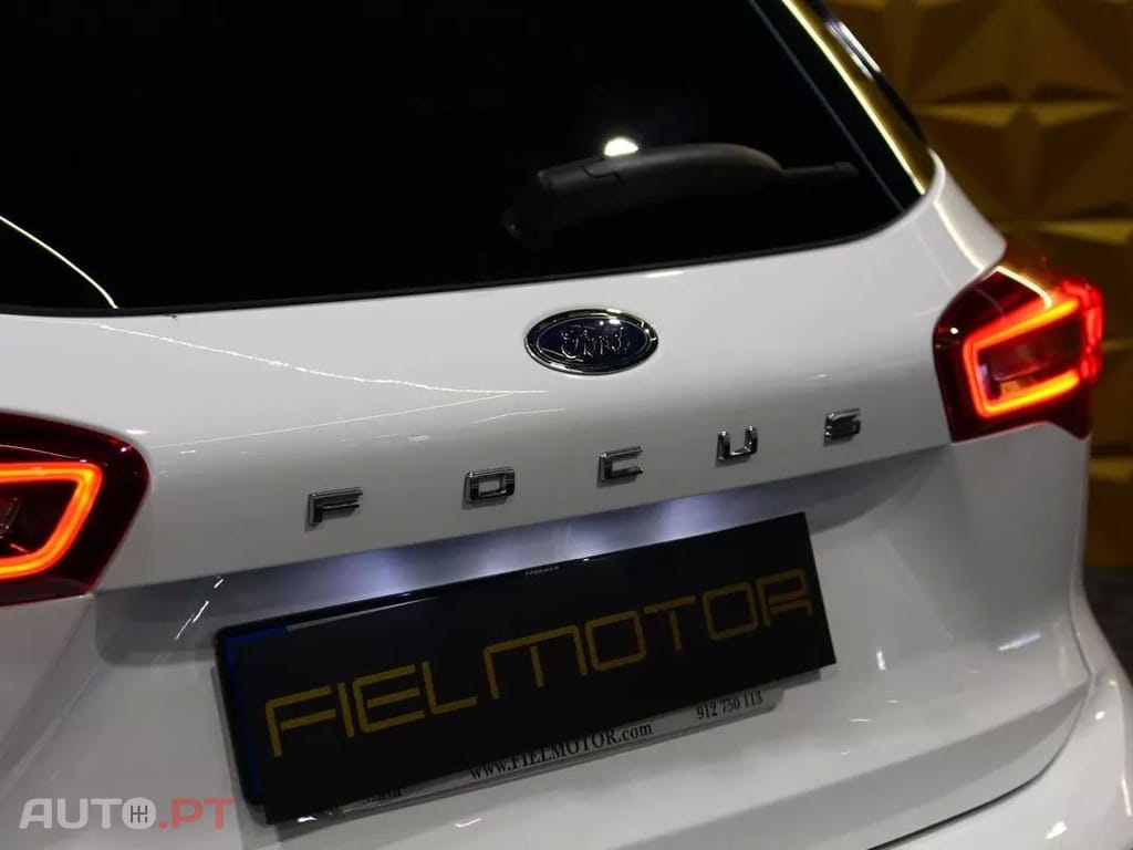 Ford Focus SW 1.5 TDCi EcoBlue ST-Line X