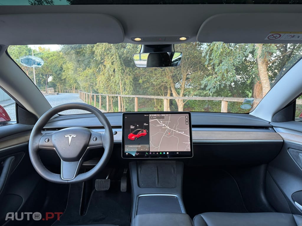 Tesla Model 3 Standard Range Plus RWD