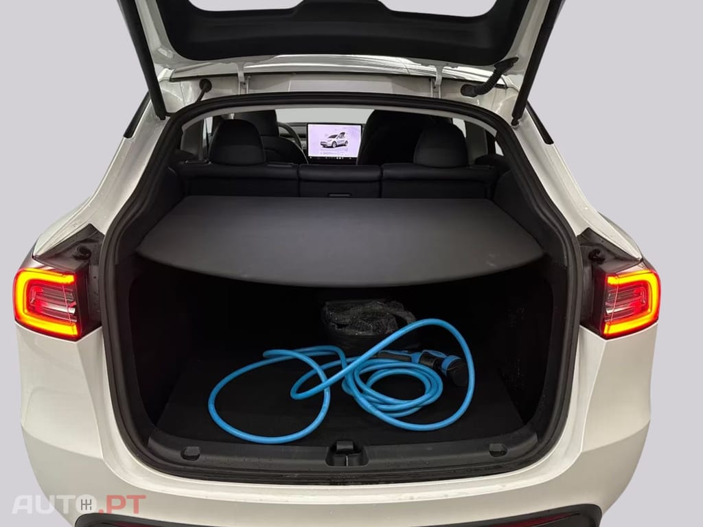 Tesla Model Y Long Range Dual Motor AWD I.V.A DEDUTIVEL