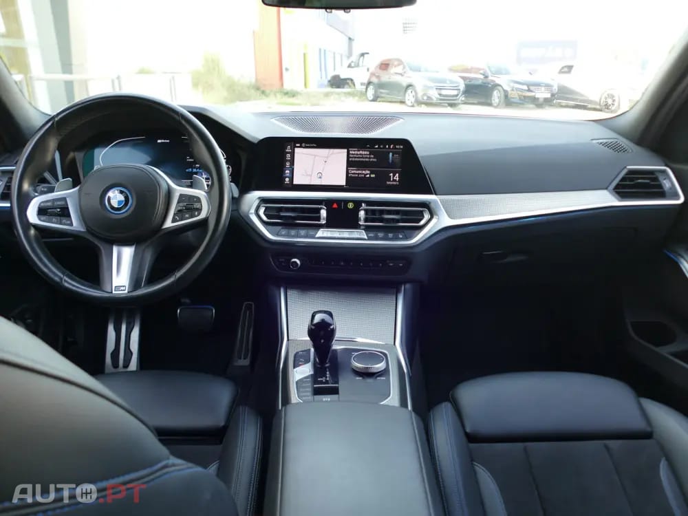 BMW 330 e Pack Desportivo M Auto