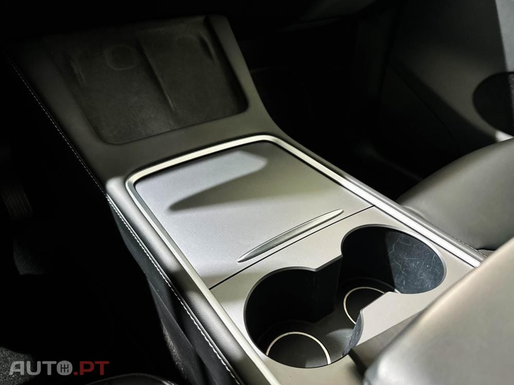 Tesla Model Y Long Range Dual Motor AWD