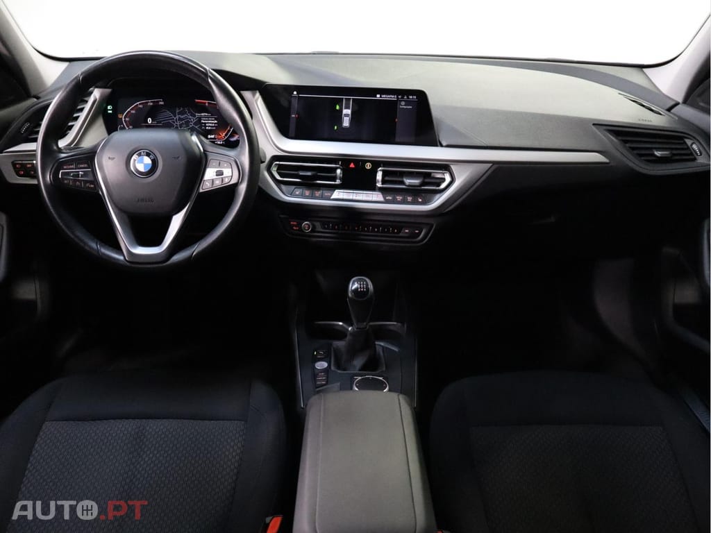BMW 116 i  Advantage