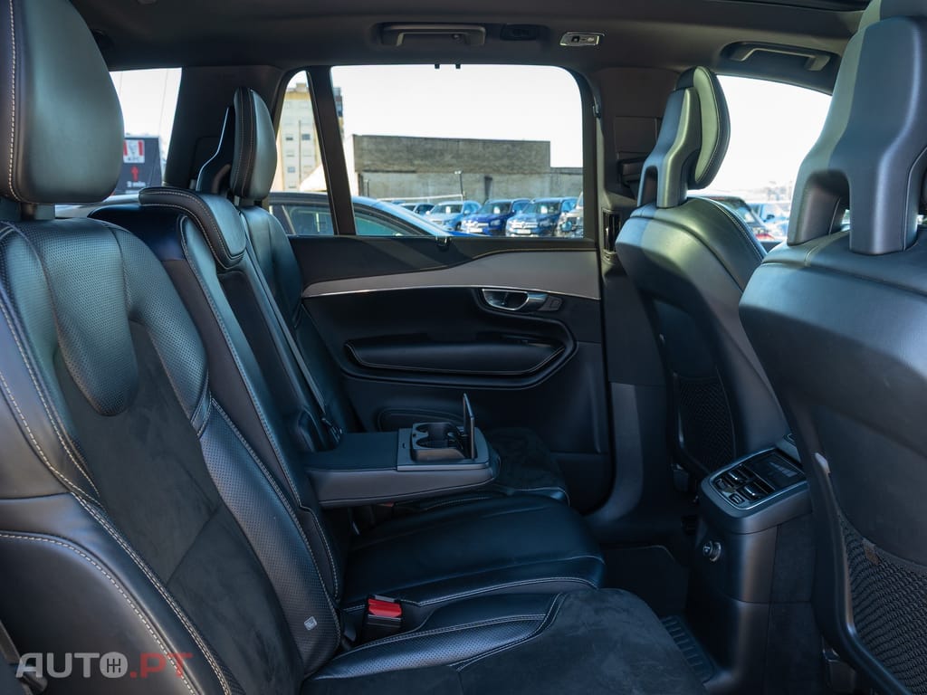 Volvo XC90 2.0 T8 PHEV R-Design AWD