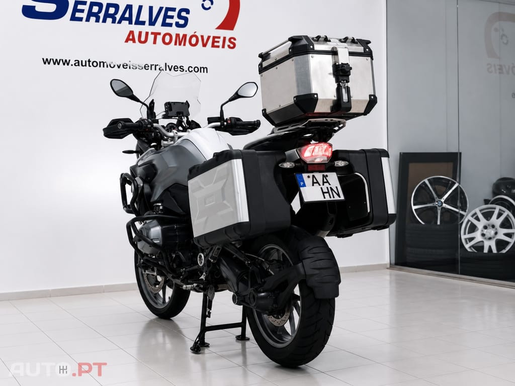 BMW R .