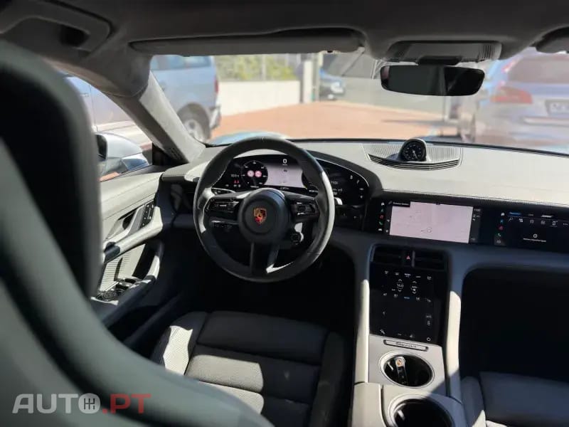 Porsche Taycan Turbo