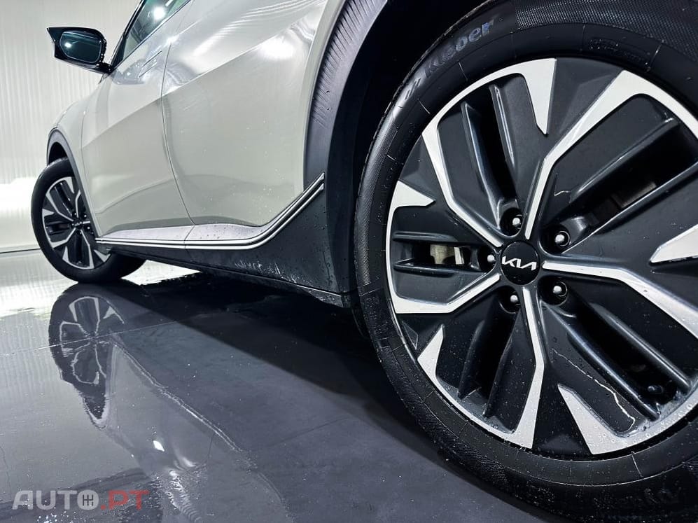 Kia EV6 77.4 kWh Tech
