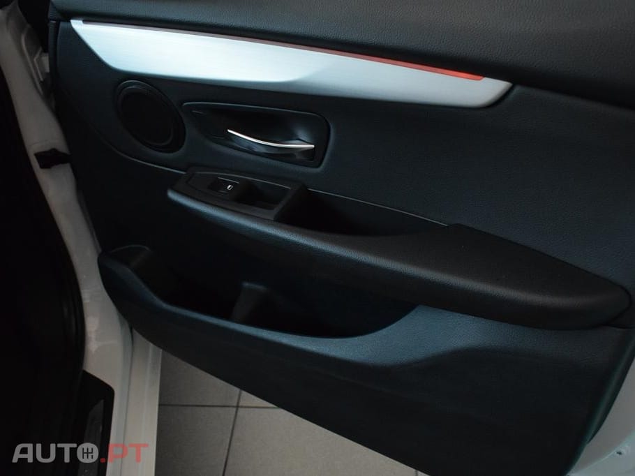 BMW 216 d 7L Line Sport