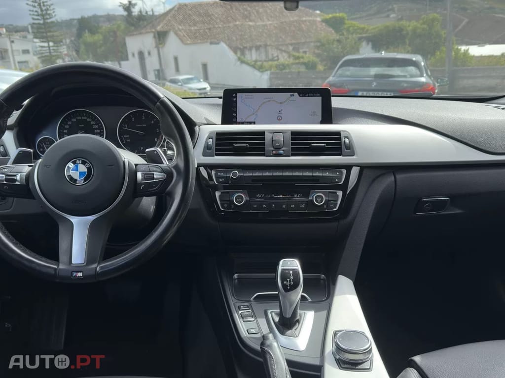 BMW 320 d Touring Advantage Auto