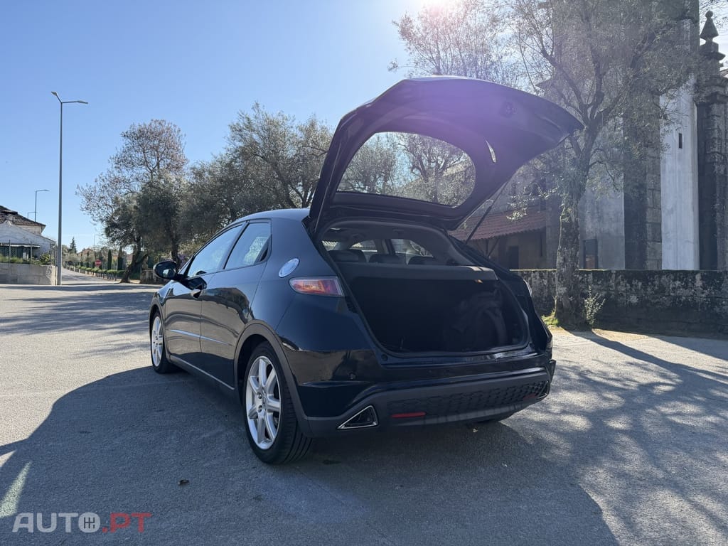 Honda Civic 1.8 Executive