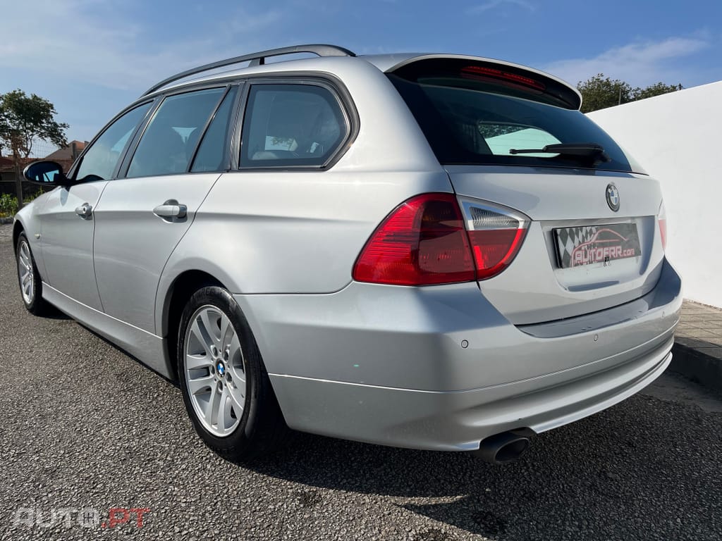 BMW 318 d Touring Navigation Sport
