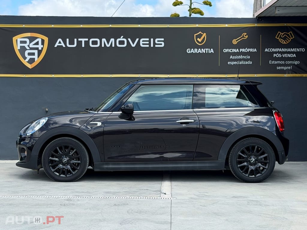 MINI Cooper Cooper D