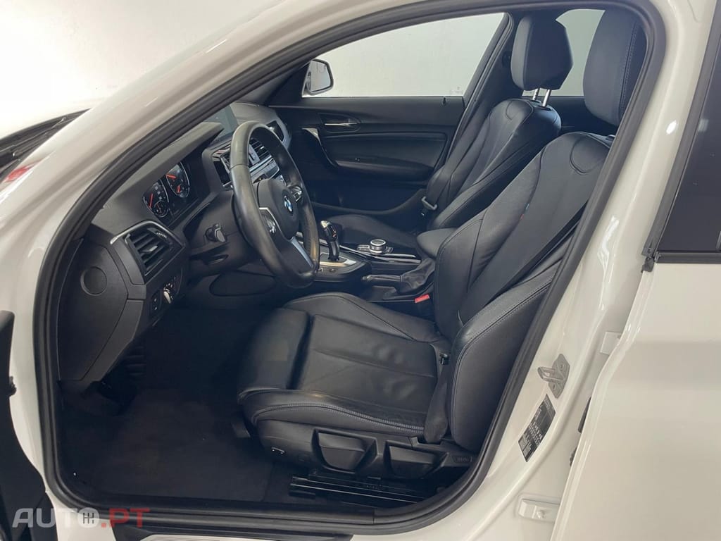 BMW 116 d Pack Desportivo M Auto