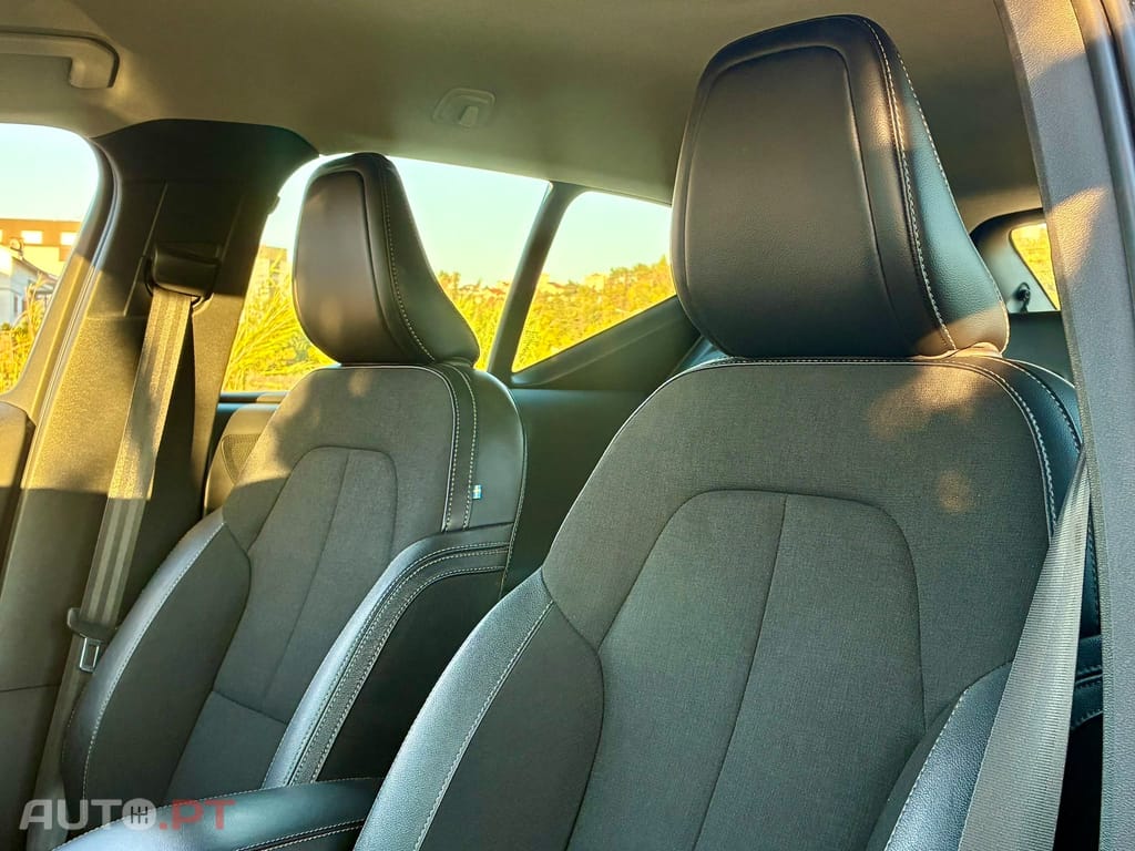 Volvo XC40 T5 Momentum Plus