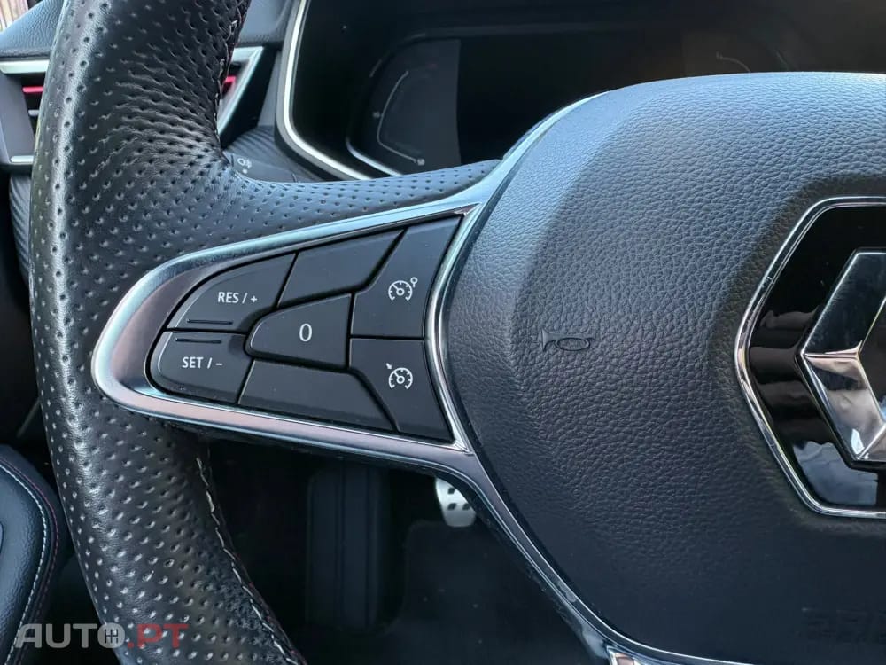 Renault Clio 1.0 TCe RS Line