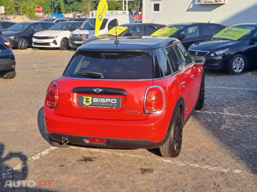 MINI Cooper Cooper D