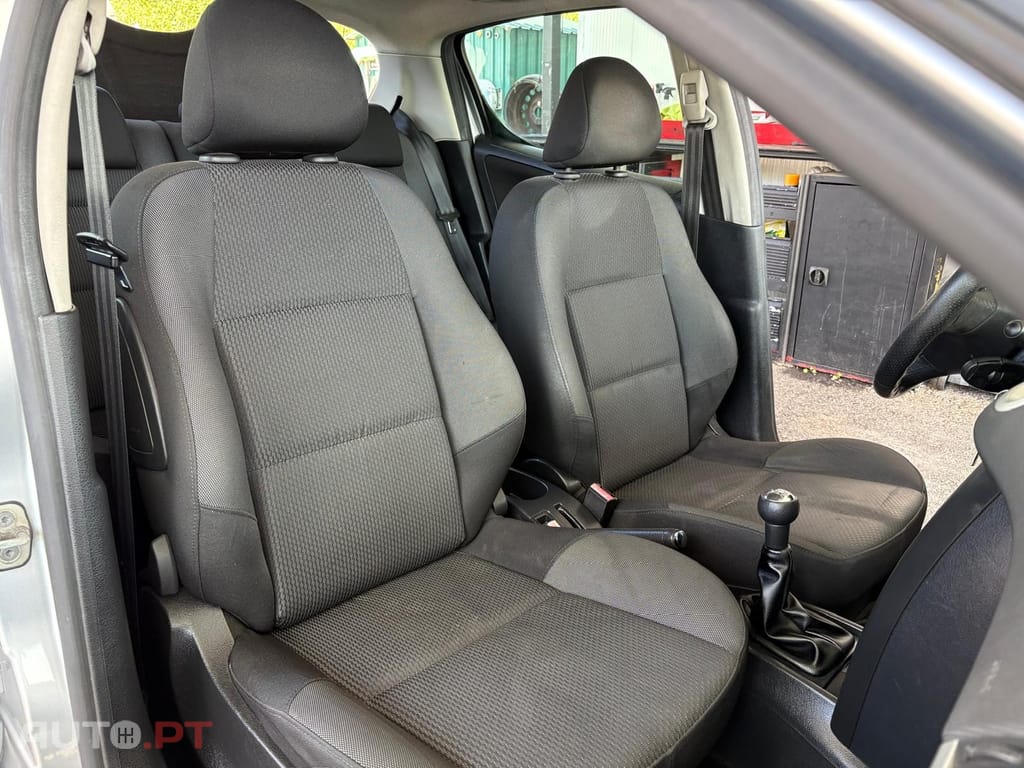 Peugeot 207 1.6 HDi 99g