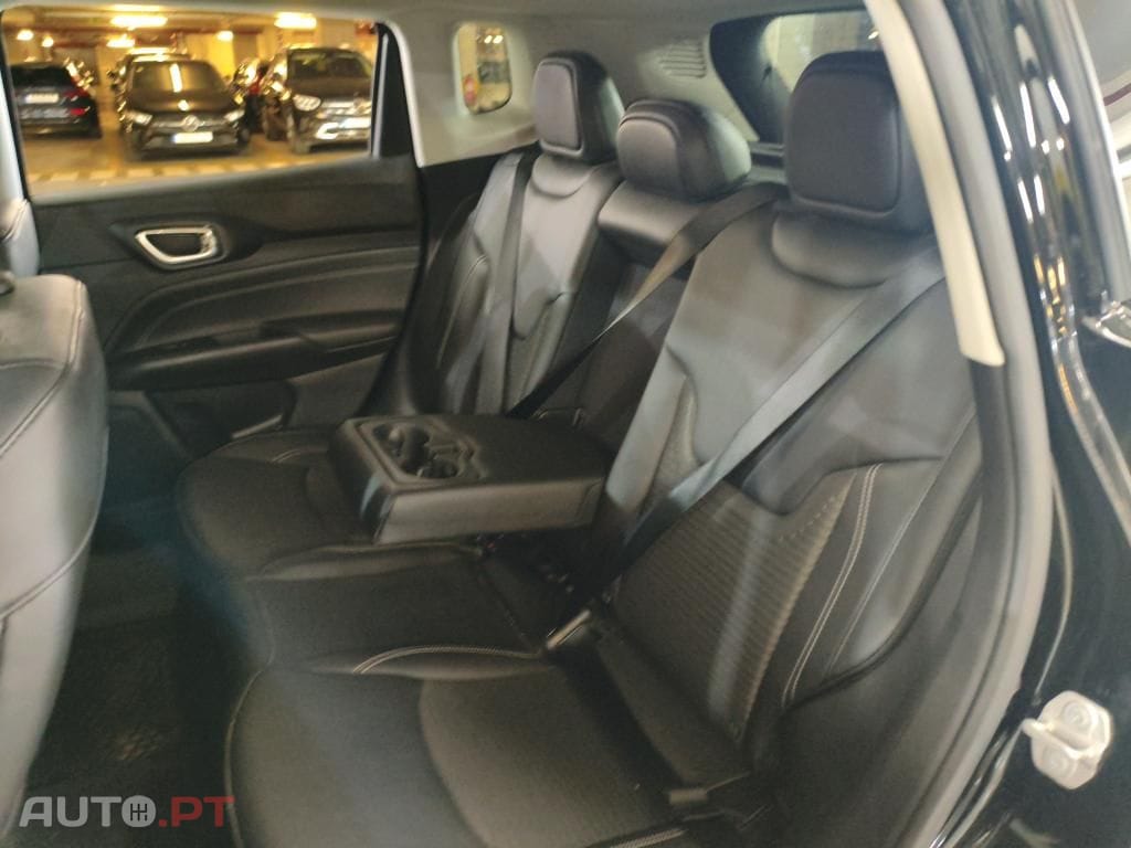 Jeep Compass 1.3 T Limited DCT