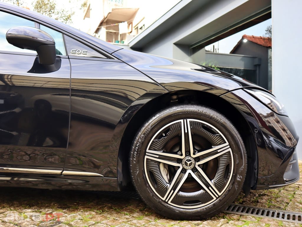 Mercedes-Benz EQE 300 AMG Line