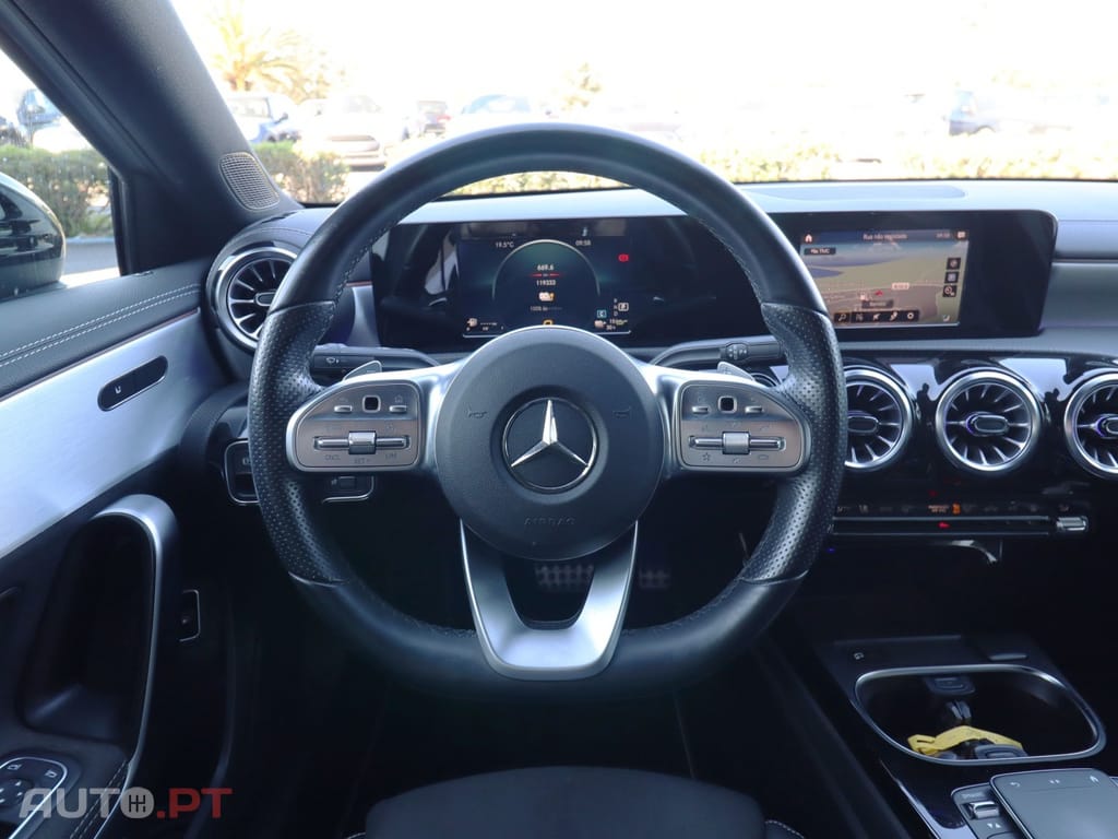 Mercedes-Benz A 250 A 250e AMG