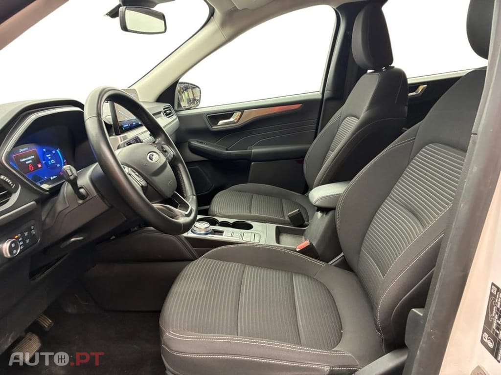 Ford Kuga 2.5 FHEV Powershift Titanium