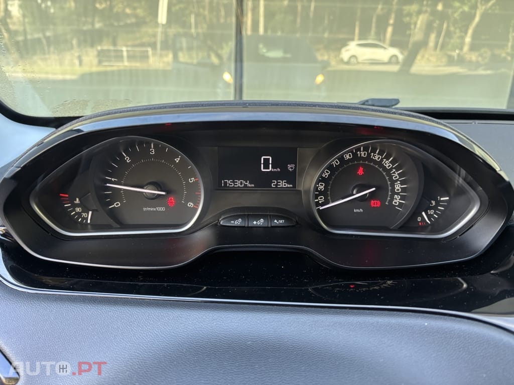 Peugeot 208 1.6 BlueHDi