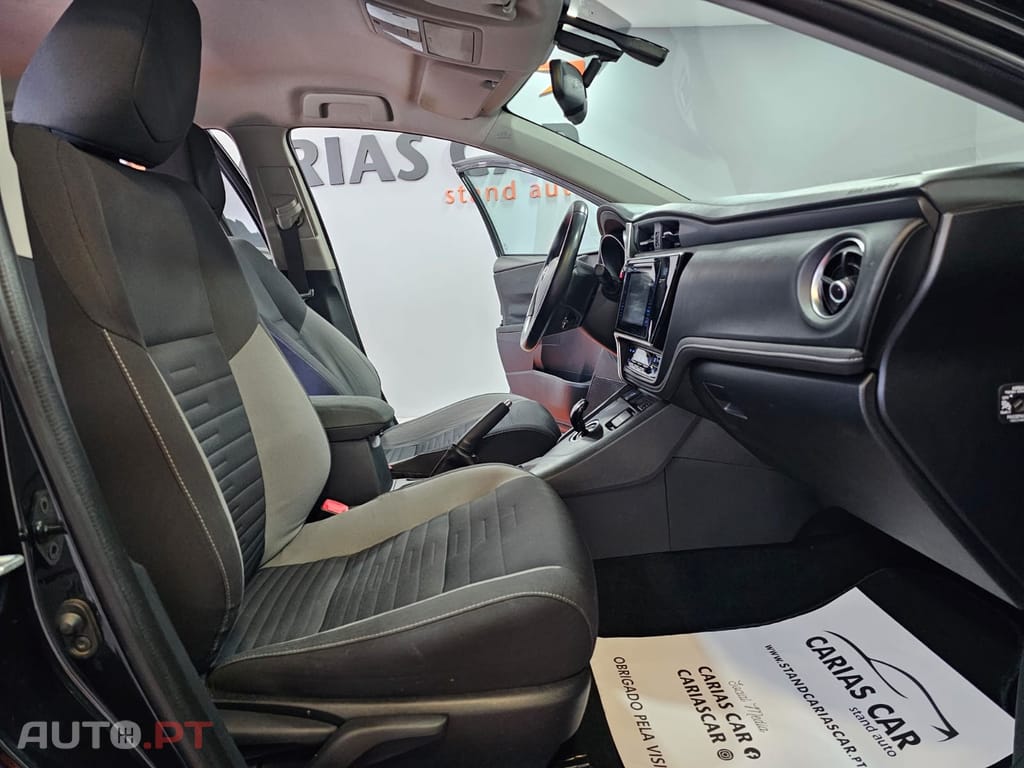 Toyota Auris Hybrid 1.8 HSD Exclusive
