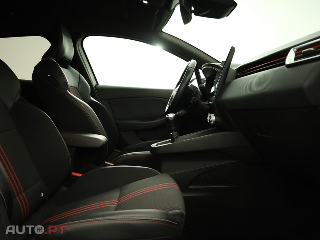 Renault Clio 1.0 TCe RS Line