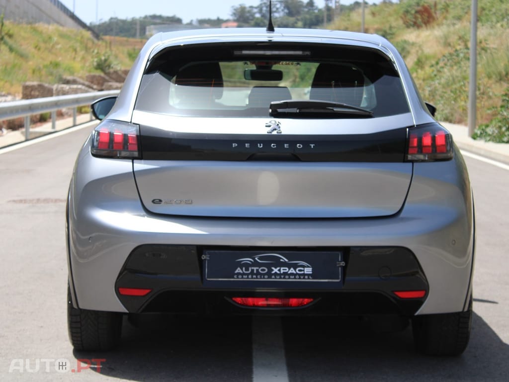 Peugeot E-208 50 kWh Allure