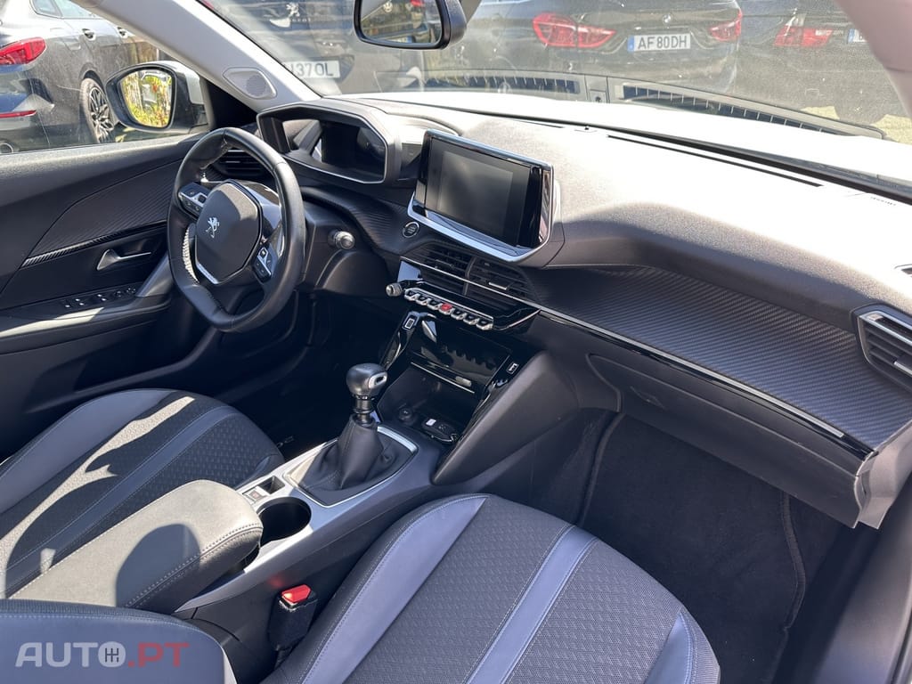 Peugeot 2008 1.2 PureTech Active