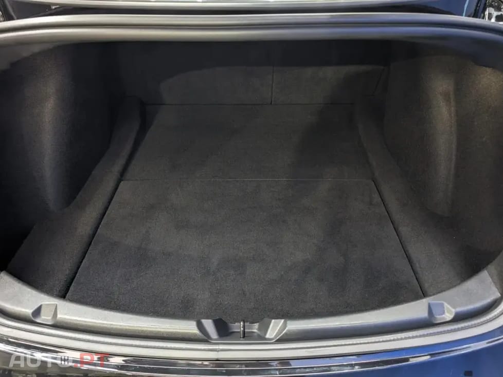 Tesla Model 3 Standard Range Plus RWD