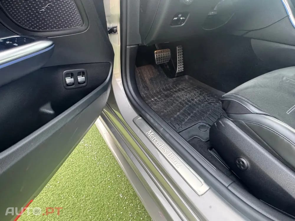 Mercedes-Benz C 300 e AMG Line