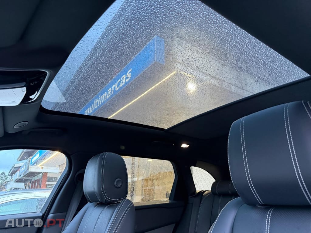 Land Rover Velar 2.0 D200 AWD Dynamic SE