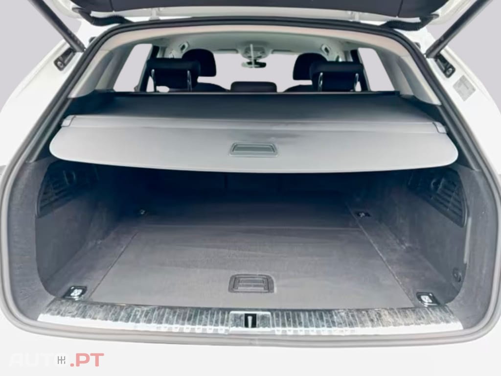 Audi E-Tron 55 Quattro S Line 98 % I.V.A DEDUTIVEL