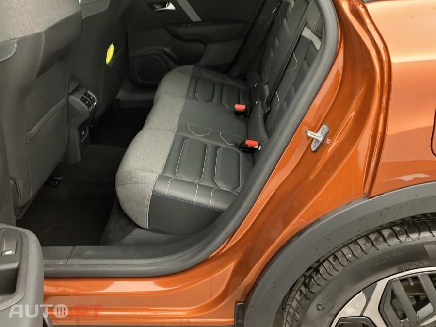 Citroen C4 1.2 PureTech Shine EAT8