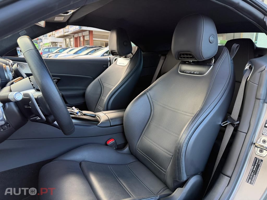 Mercedes-Benz SL 43 AMG Standard