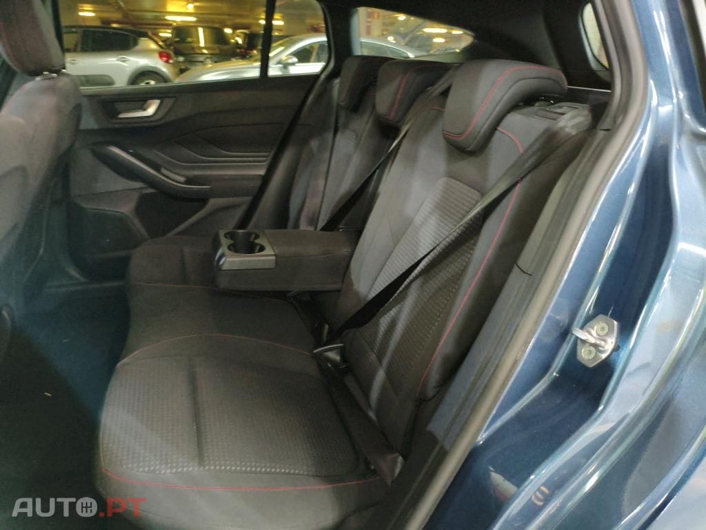 Ford Focus SW 1.5 TDCi EcoBlue ST-Line