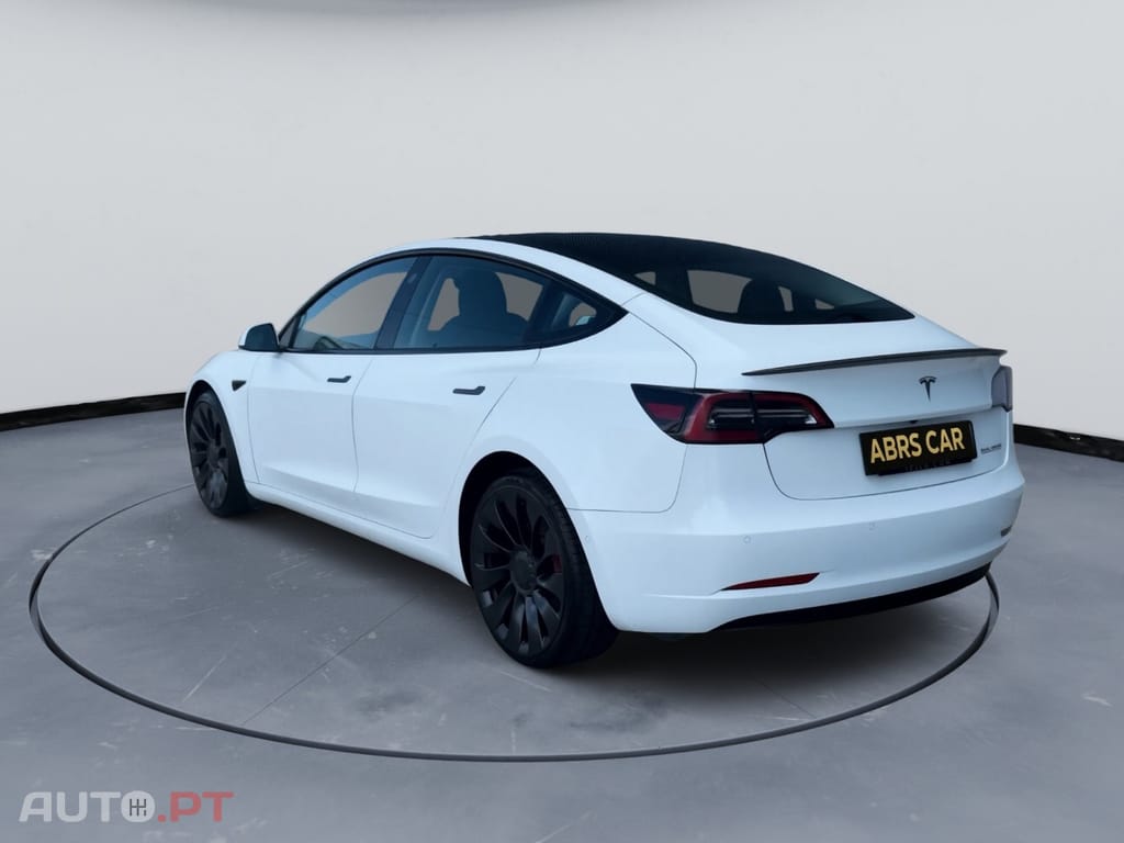 Tesla Model 3 Performance Dual Motor AWD — fotografia 8