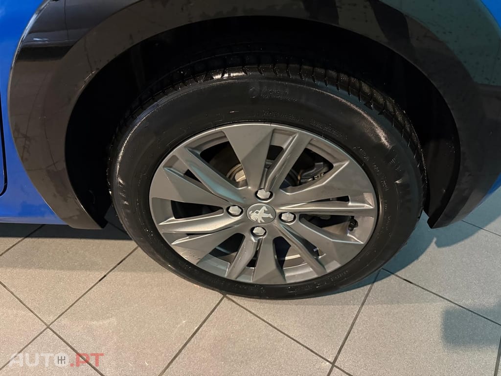 Peugeot E-208 50 kWh Allure Pack