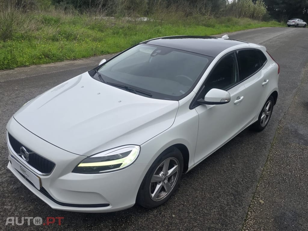 Volvo V40 2.0 D2 Kinetic Geartronic